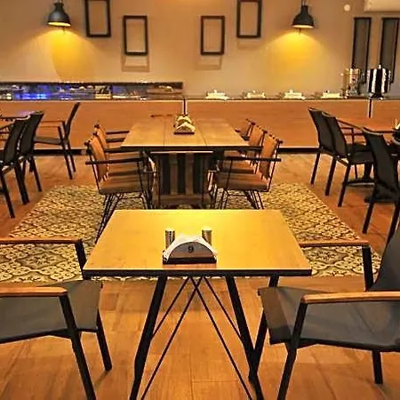 Club Sema 호텔 3*